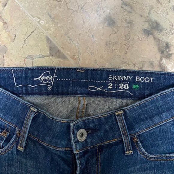 Levi's Jeans - Skinny Boot Cut - Picture 3 of 6